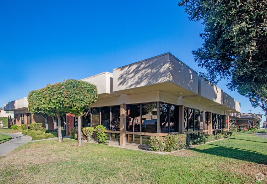 More Photos Of 1361 S Winchester Blvd, San Jose Office For Lease