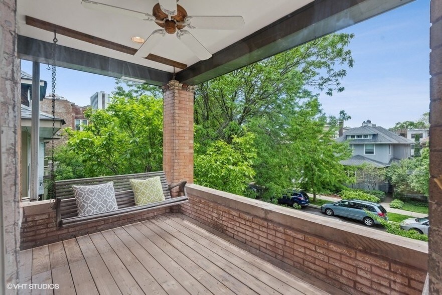 More Photos Of 1228 W Glenlake Ave, Chicago Apartments For Sale