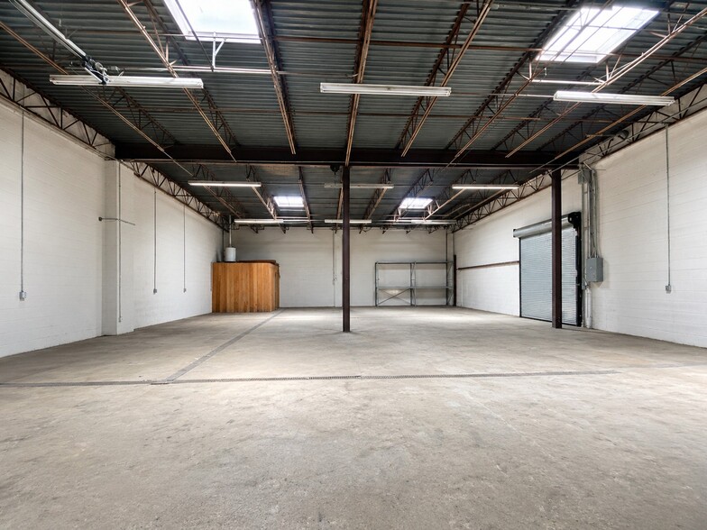 More Photos Of 1139 Phoenixville Pike, West Chester Warehouse For Lease