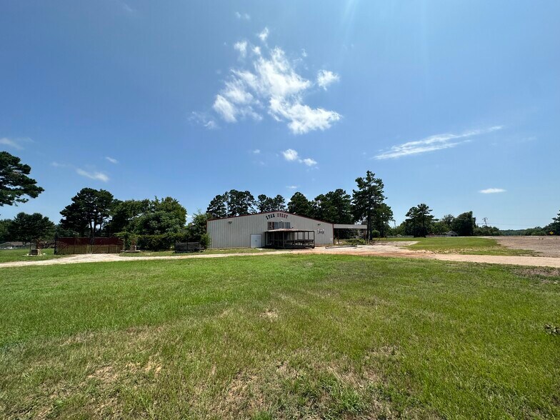 More Photos Of 4036 FM 2767, Tyler Flex For Sale