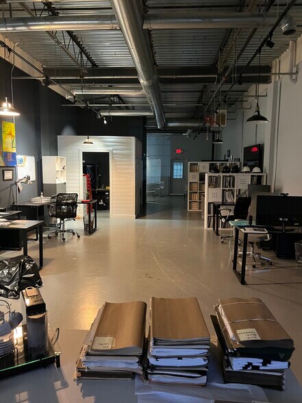 More Photos Of 2-8 S Main St, Watkinsville General Retail For Lease