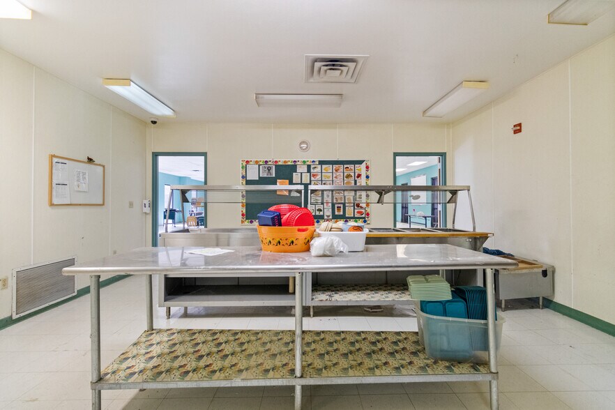 More Photos Of 214 N School St, Winfield Light Distribution For Sale