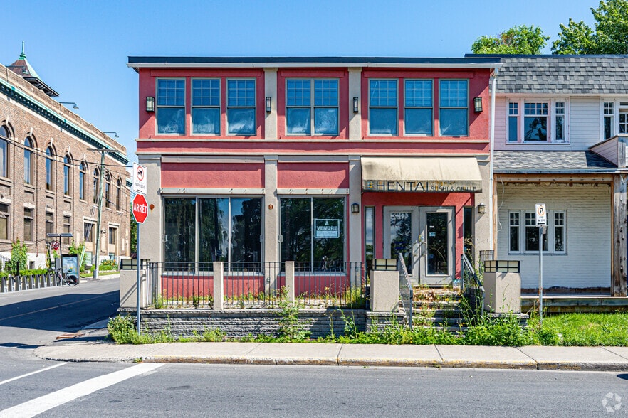 More Photos Of 1796-1798 Saint-Joseph Boul, Lachine Storefront Retail Residential For Sale
