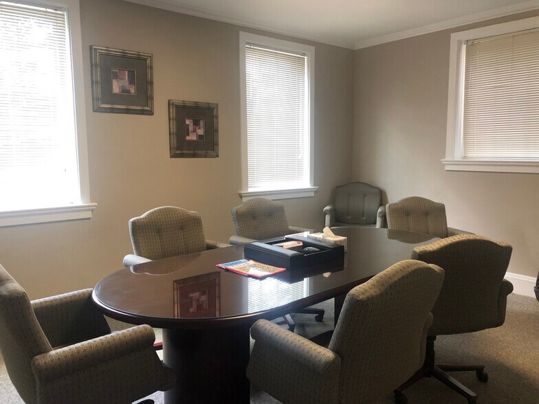 More Photos Of 1126 Ponce De Leon Ave, Atlanta Office For Sale