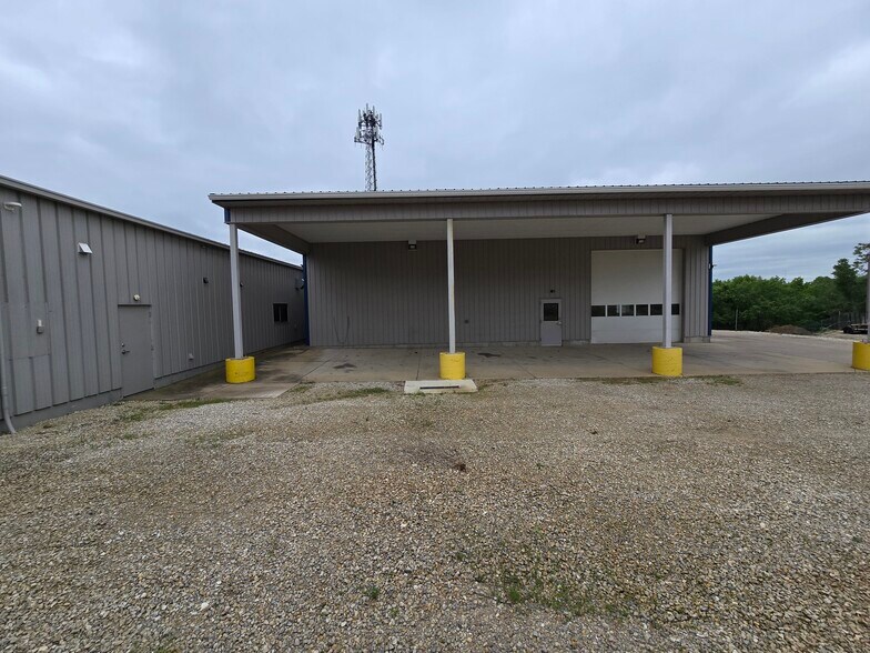More Photos Of 151 Independence Dr, Union Flex For Sale