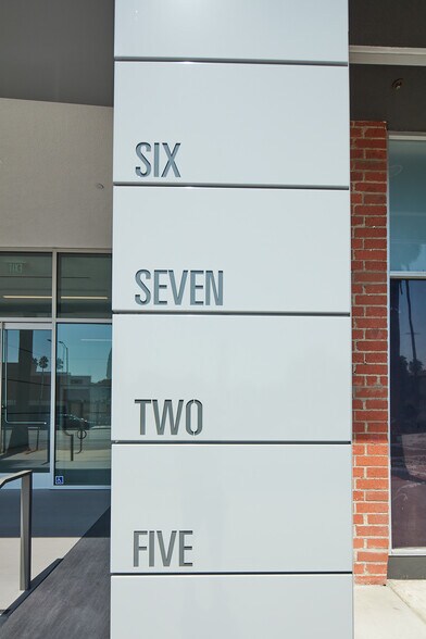 More Photos Of 6725 W Sunset Blvd, Los Angeles Office For Lease