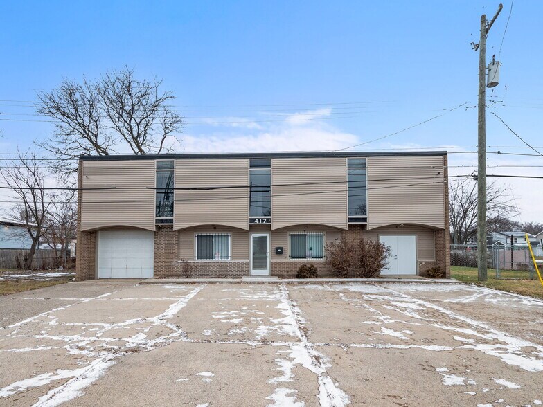 More Photos Of 417 E Eight Mile Rd, Hazel Park Manufacturing For Sale