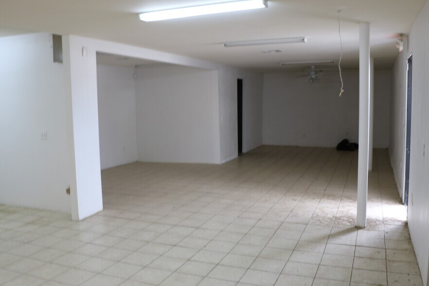 More Photos Of 4711 N Sierra Way, San Bernardino Convenience Store For Lease