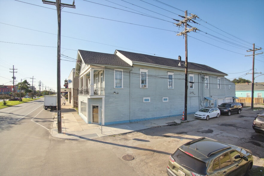 More Photos Of 1104 Music St, New Orleans Hotel For Sale