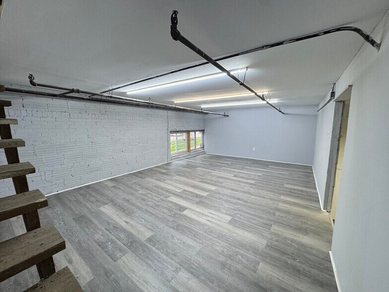 More Photos Of 1107 Paola St, Statesville Light Distribution For Sale