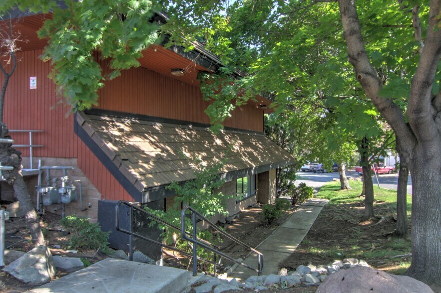 More Photos Of 1400 Wedekind Rd, Reno Office For Sale