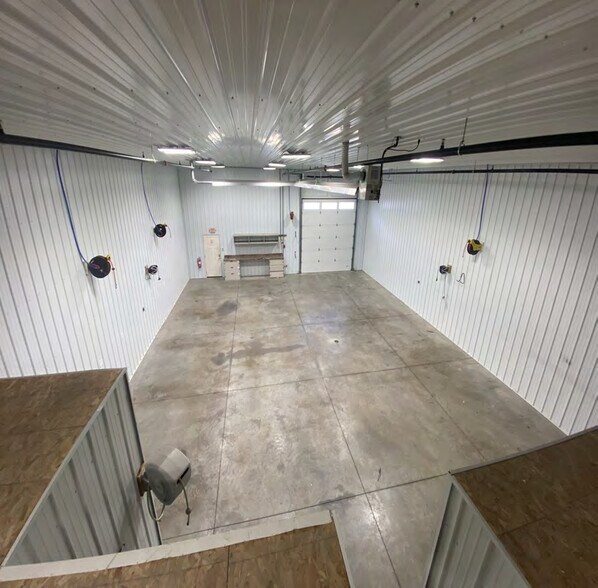 More Photos Of 514 E 9th St, Zumbrota Industrial For Sale