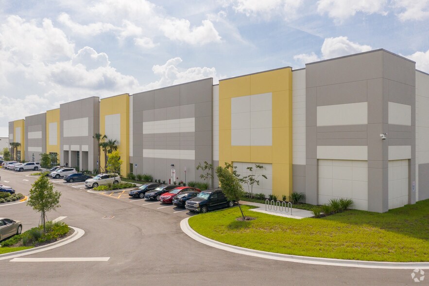 Primary Photo Of 9620 Air Commerce Pky, Orlando Warehouse For Lease