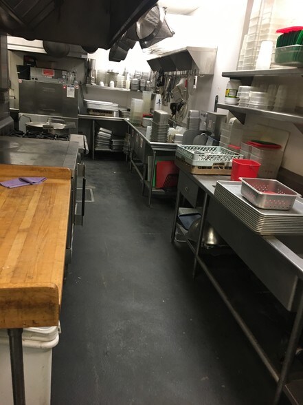 More Photos Of 7707 E McDowell Rd, Scottsdale Restaurant For Lease