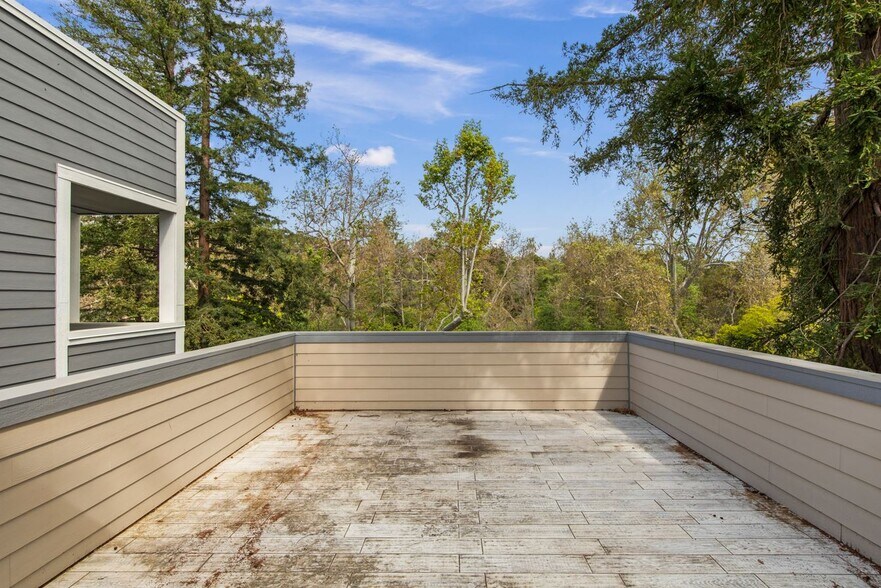 More Photos Of 14521 Big Basin Way, Saratoga General Retail For Lease