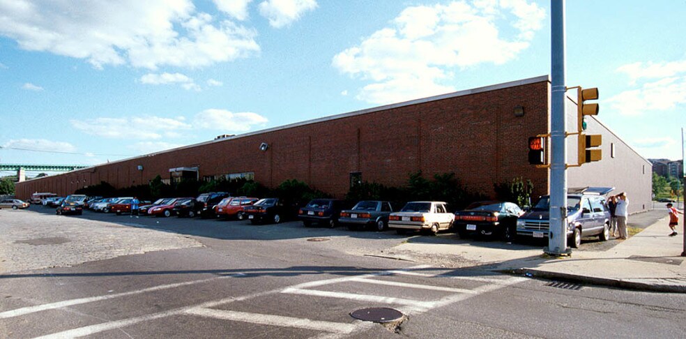 More Photos Of 124 Second St, Chelsea Warehouse For Lease