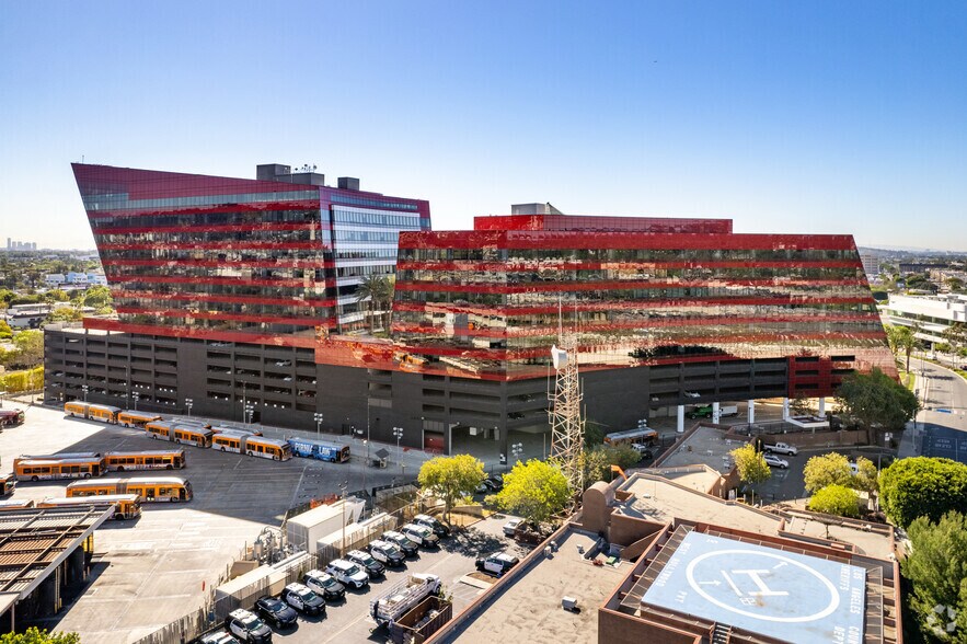 More Photos Of 750 San Vicente Blvd, West Hollywood Office For Lease