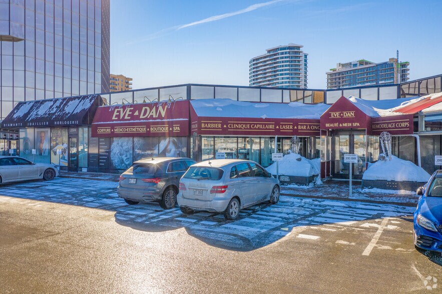 More Photos Of 2500 Boul Daniel-Johnson, Laval Office For Lease