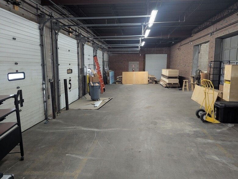 More Photos Of 284 Bliss St, West Springfield Warehouse For Lease