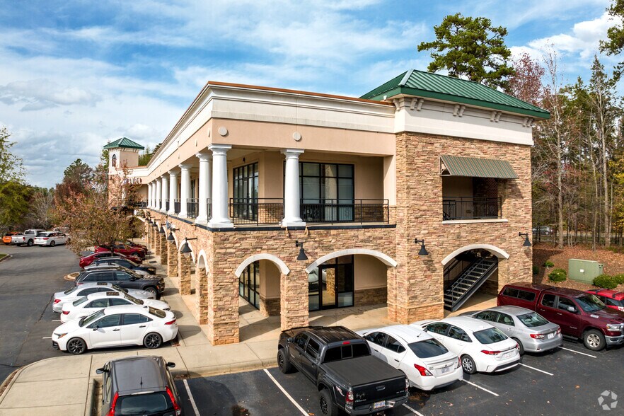 More Photos Of 2925 Senna Dr, Matthews Office For Lease