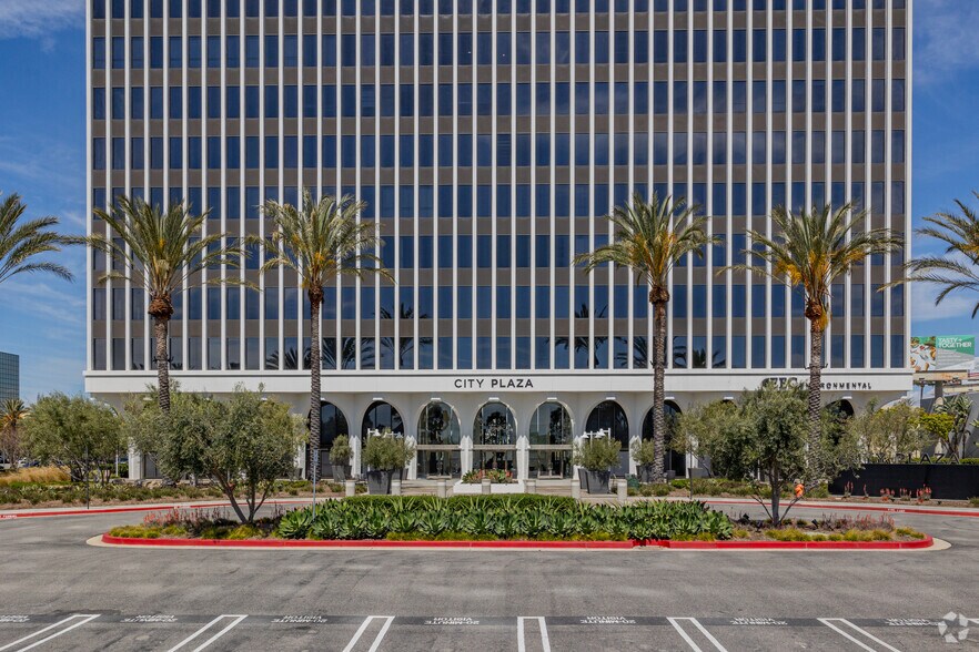 More Photos Of 1 City Blvd W, Orange Office For Lease