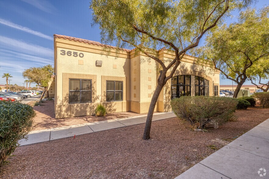 More Photos Of 3650 N Rancho Dr, Las Vegas Medical For Lease