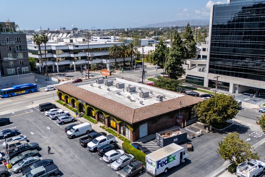 Primary Photo Of 2012 S Bundy Dr, Los Angeles Freestanding For Lease