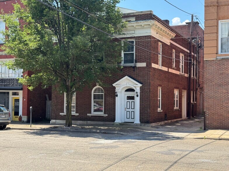 Primary Photo Of 409 Walnut St, Martins Ferry Office For Sale