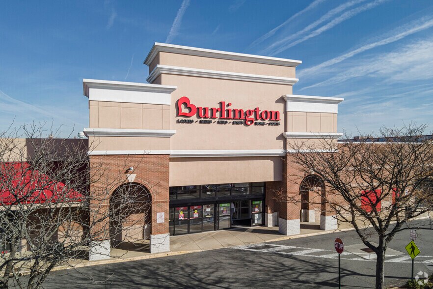 More Photos Of 6201-6397 Seven Corners Ctr, Falls Church Unknown For Sale