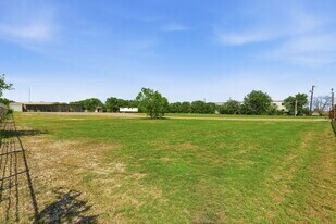 More Photos Of 2423 Walsh Rd, San Antonio Industrial For Sale