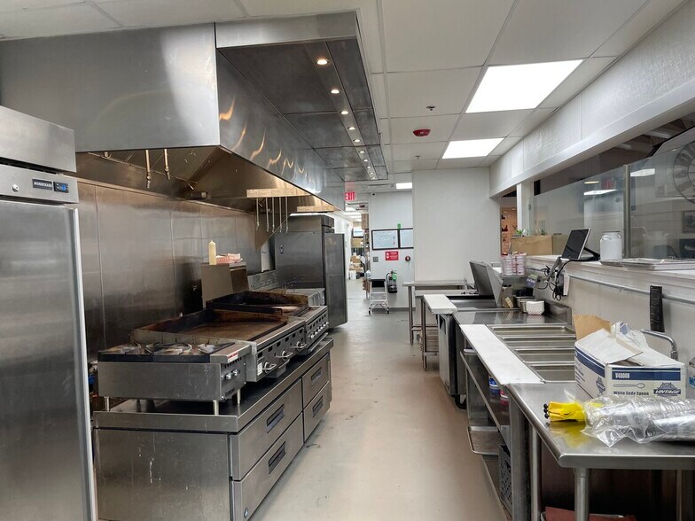 More Photos Of 121 Main St, Oswego Restaurant For Lease