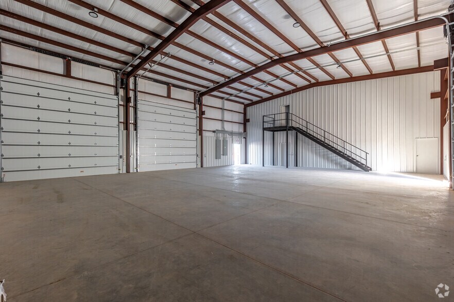 More Photos Of 4700 E CR 134, Midland Warehouse For Lease