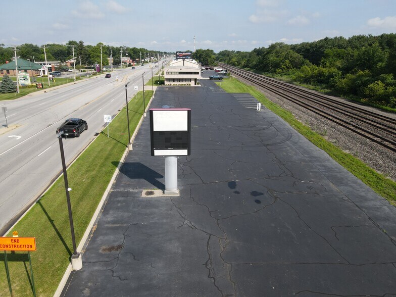 More Photos Of 23119 US Highway 33, Elkhart Storefront For Lease