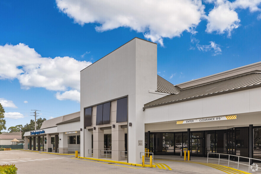 Primary Photo Of 2300 SE Ocean Blvd, Stuart Storefront Retail Office For Lease