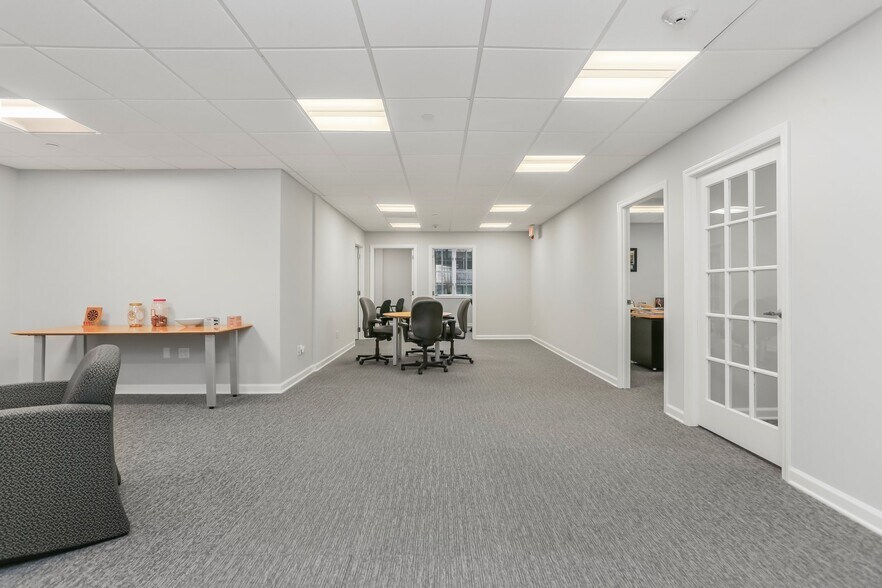 More Photos Of 320 Post Rd W, Westport Office For Lease