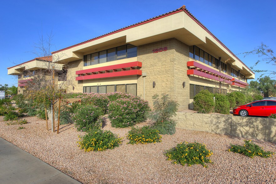 More Photos Of 1232 E Broadway Rd, Tempe Unknown For Lease