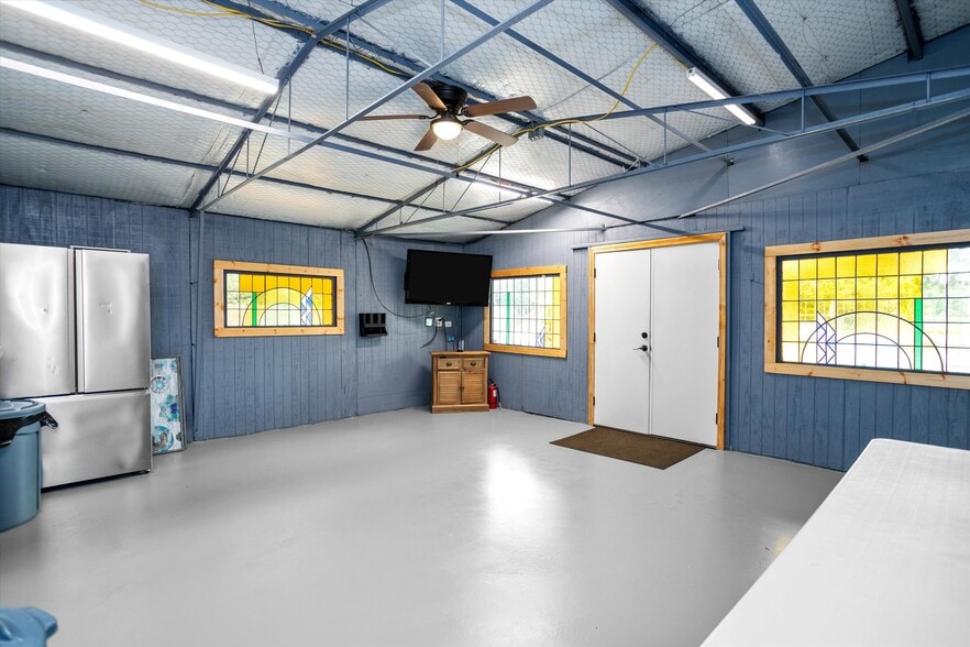 More Photos Of 2508 US-69, Lufkin Lodge Meeting Hall For Sale