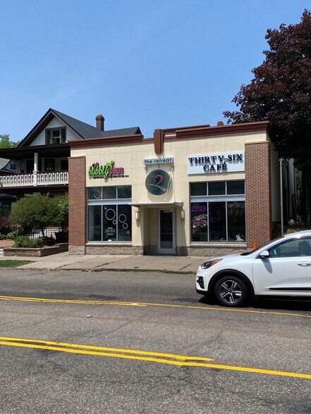 More Photos Of 949 Grand Ave, Saint Paul Storefront For Sale