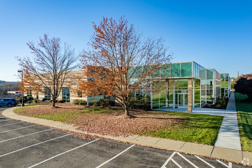 More Photos Of 121 Hillpointe Dr, Canonsburg Office For Lease