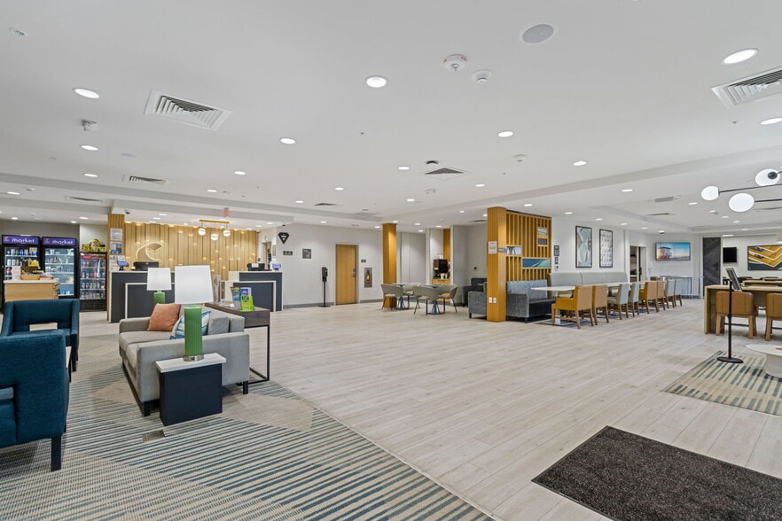 More Photos Of 17701 Panama City Beach Pky, Panama City Beach Hotel For Sale