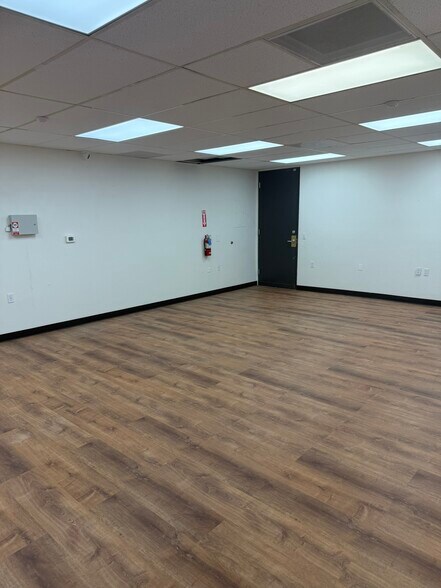 More Photos Of 2675 N Ventura Rd, Port Hueneme General Retail For Lease