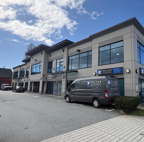 More Photos Of 656 Evans Av, Vancouver Warehouse For Sale