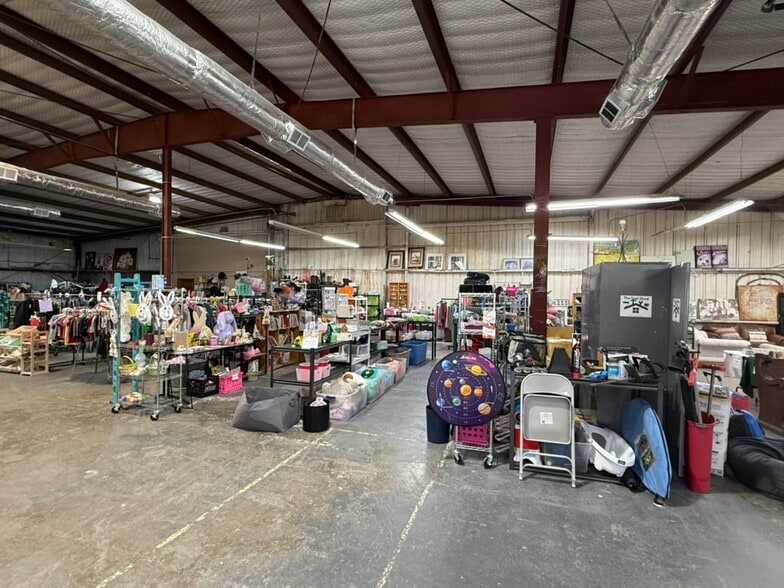 More Photos Of 200 Plum St, Royse City Warehouse For Sale