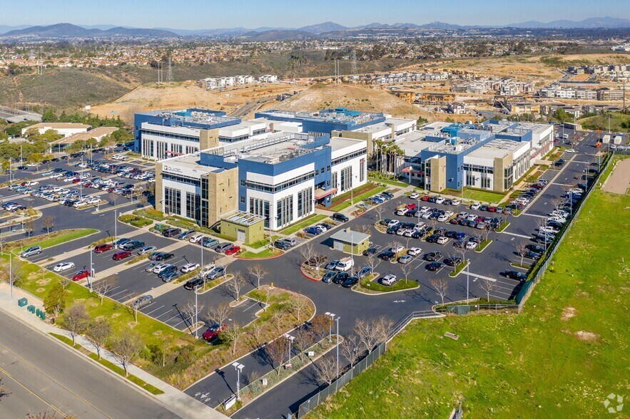 More Photos Of 9995 Summers Ridge Rd, San Diego Flex For Sale