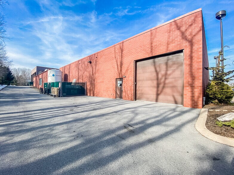 More Photos Of 2171 Sandy Dr, State College Flex For Lease