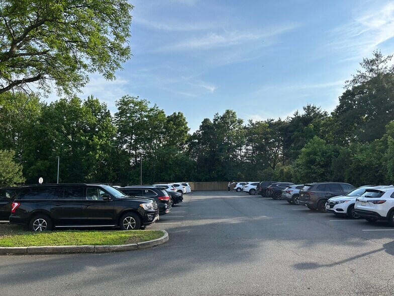 More Photos Of 1100-1102 State Route 34, Aberdeen Unknown For Lease