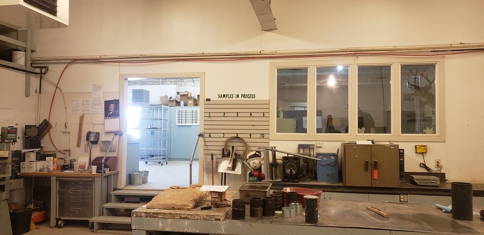 More Photos Of 1230 N Skyline Dr, Idaho Falls Warehouse For Lease