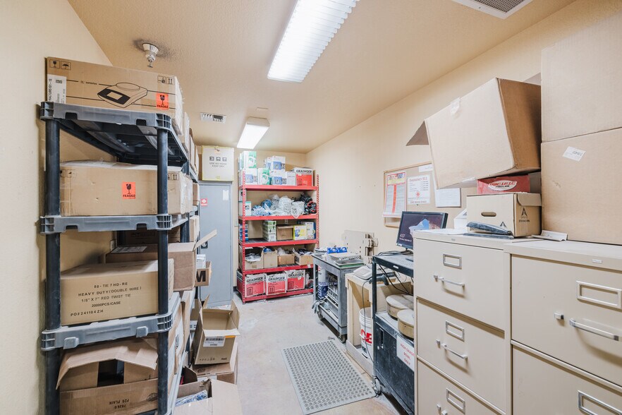 More Photos Of 1345 Water St, Elko Warehouse For Lease