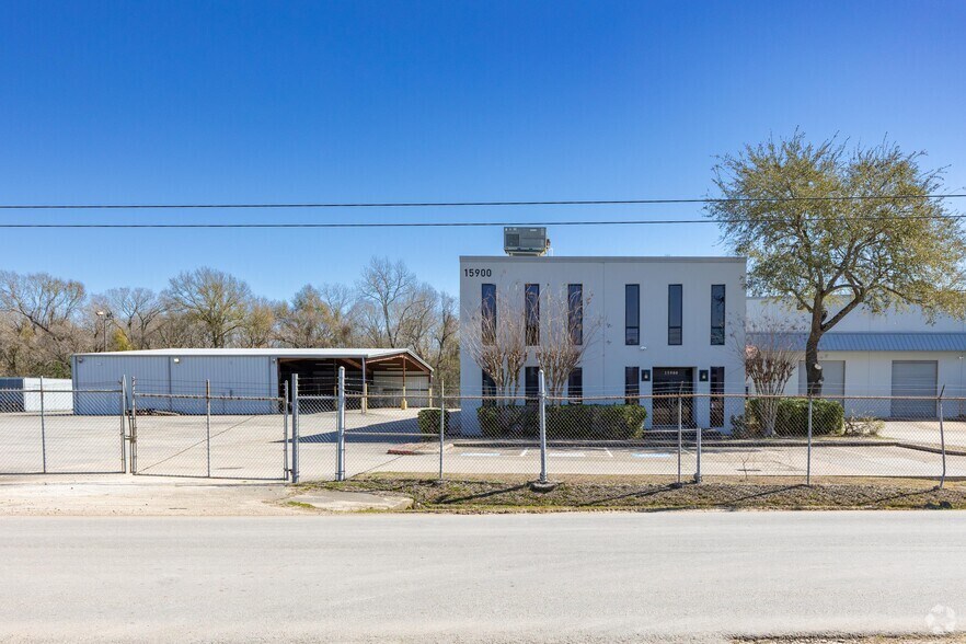 Primary Photo Of 15900 Morales Rd, Houston Warehouse For Sale