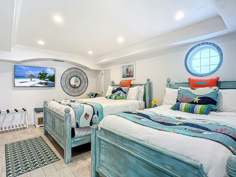 More Photos Of 2903 Hill St, New Smyrna Beach Hotel For Sale